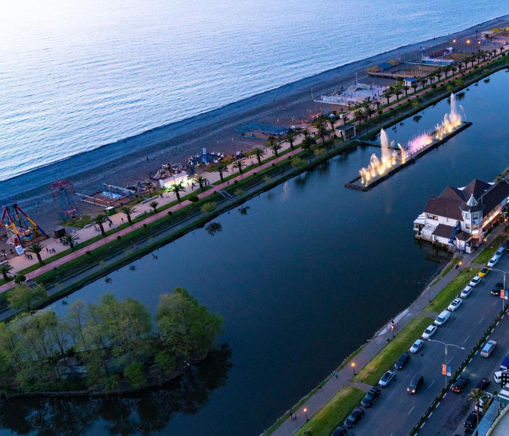 باتومي Seaside Resort In New Orbi Twins المظهر الخارجي الصورة