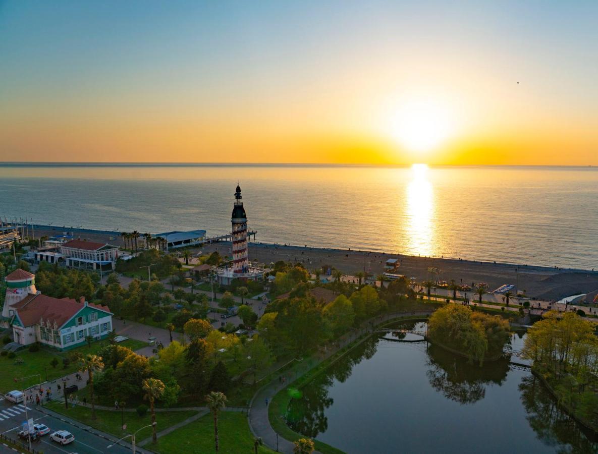 باتومي Seaside Resort In New Orbi Twins المظهر الخارجي الصورة